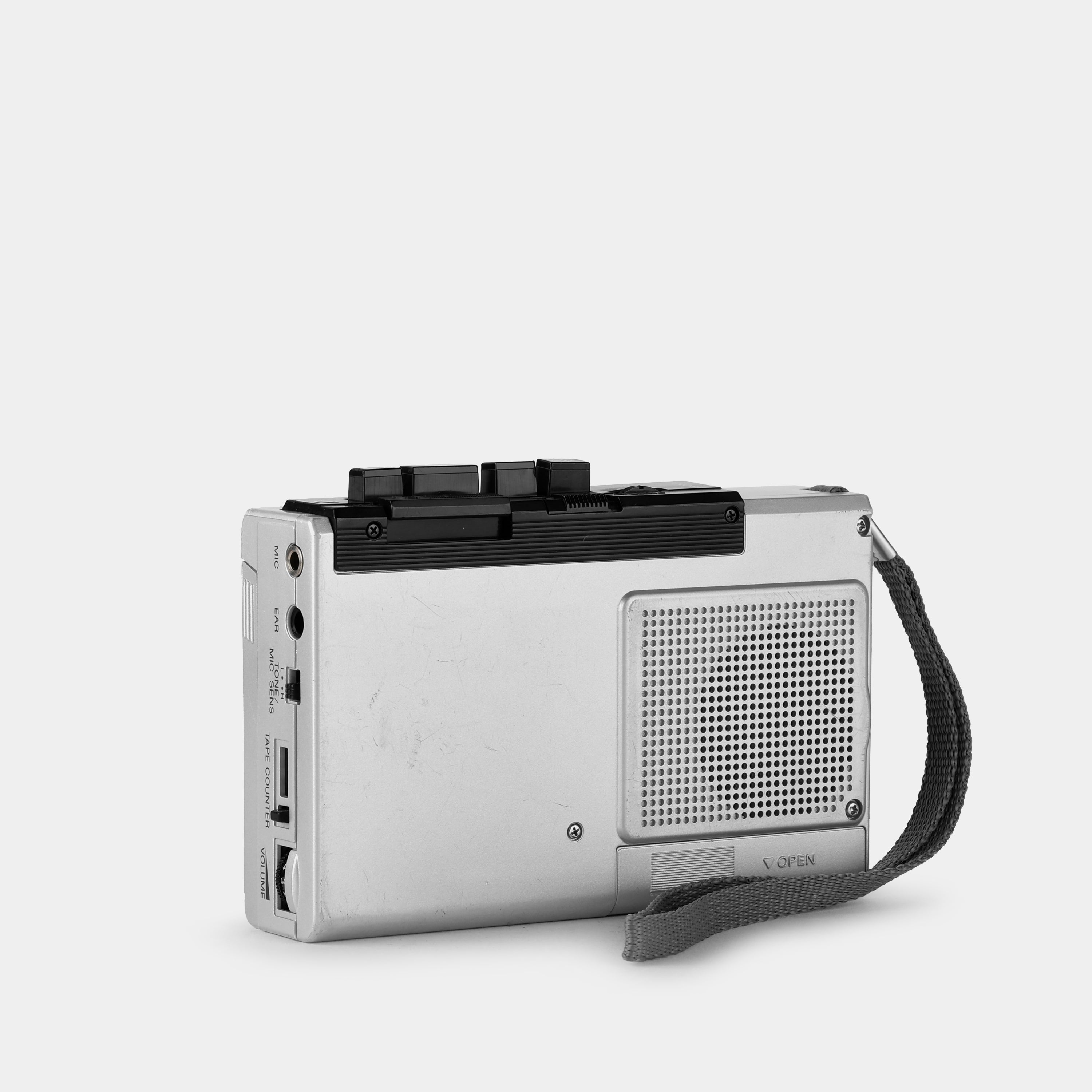 Sony TCM-6 Portable Cassette-Corder – Retrospekt
