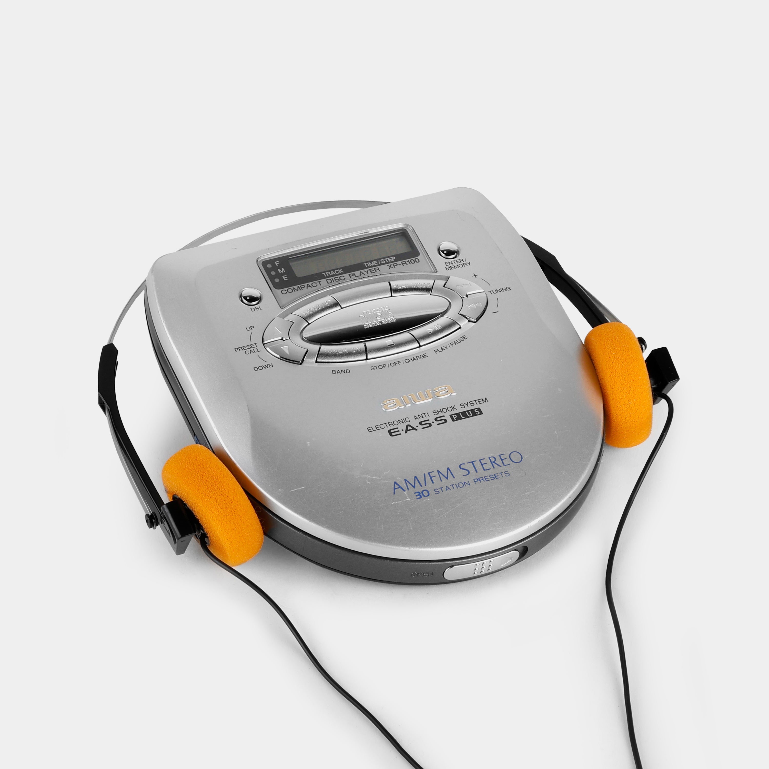 Aiwa XP-R100 AM/FM Stereo Portable CD Player