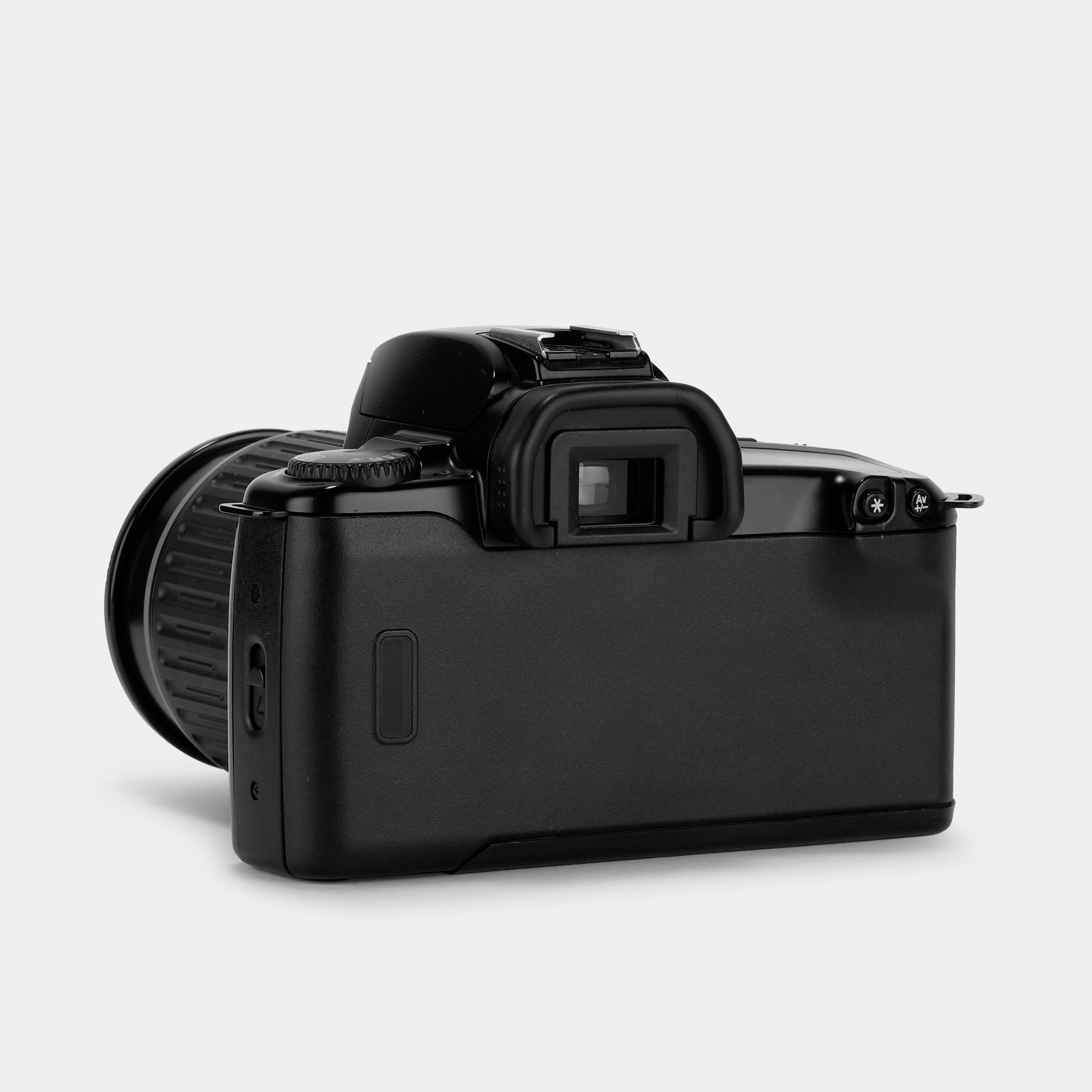 Canon EOS Rebel T6i