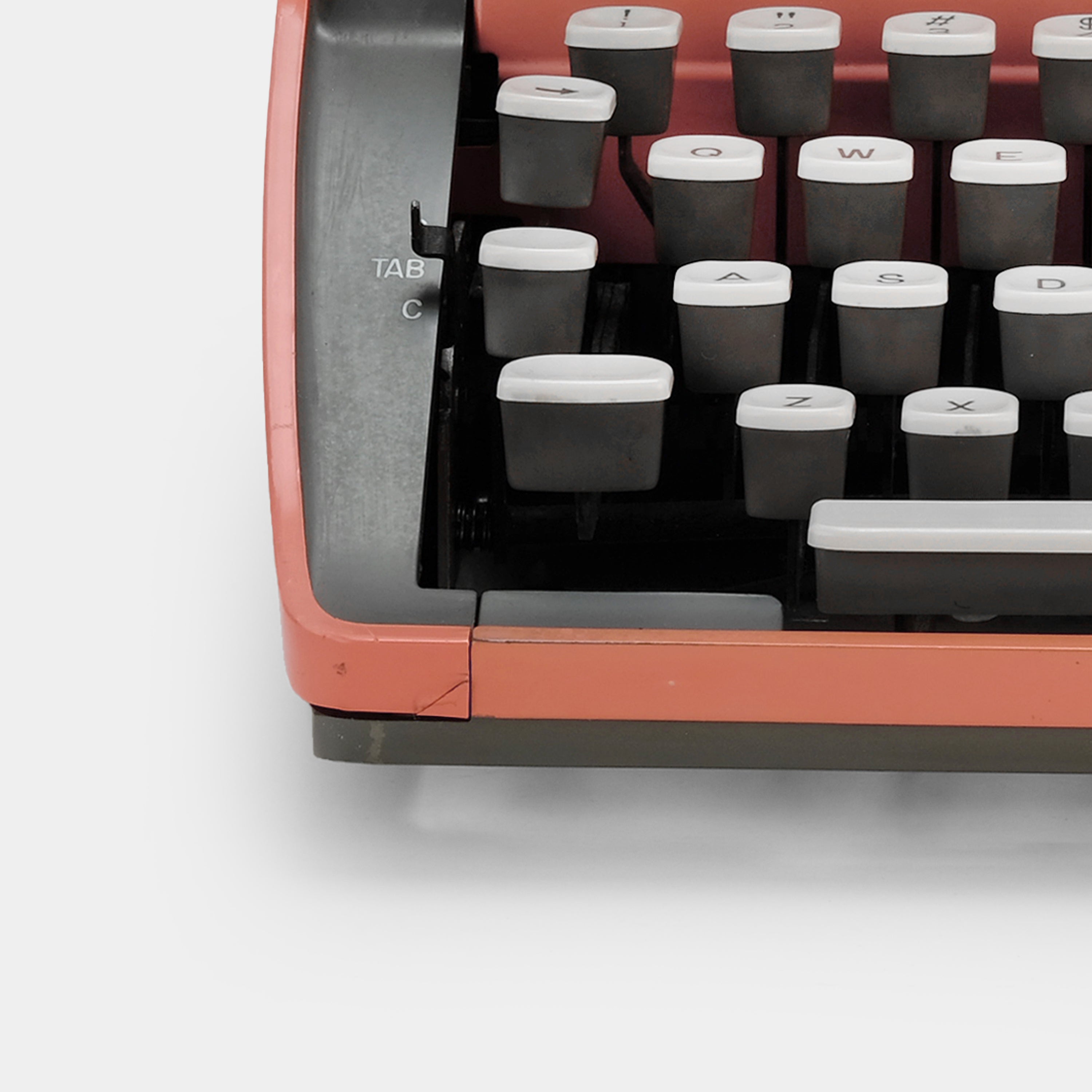 Remington Quiet-Riter Eleven Manual Typewriter – Retrospekt