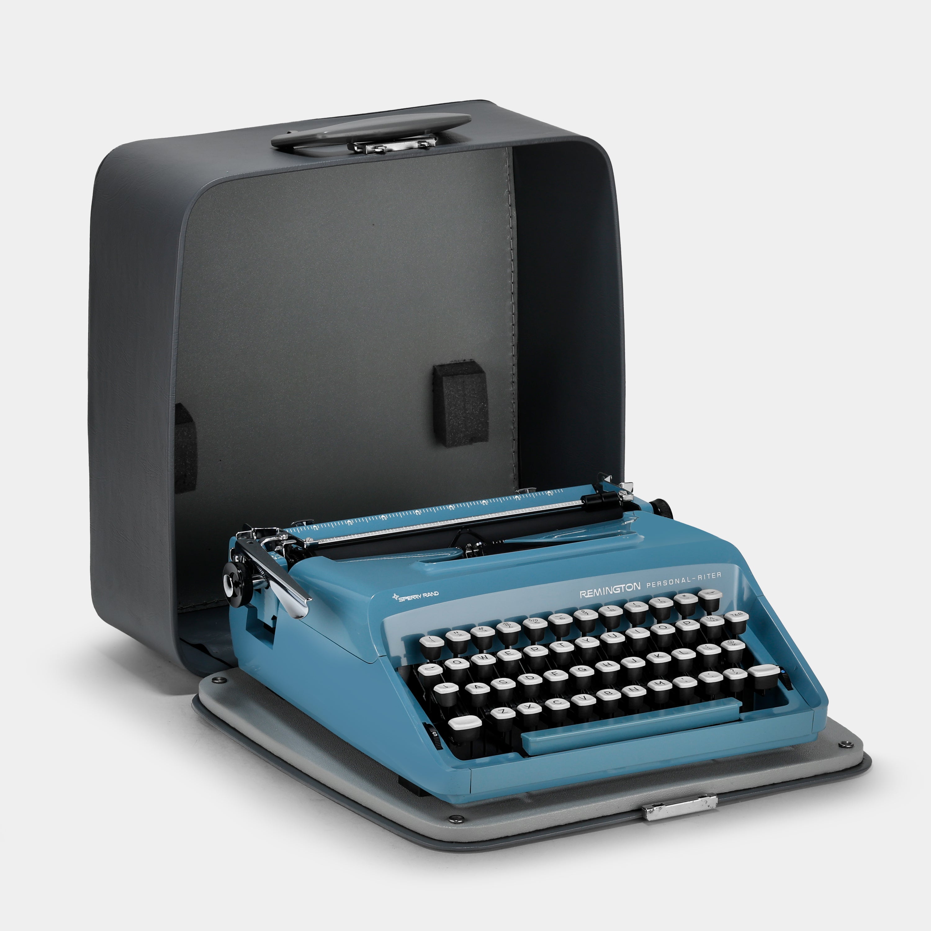 Remington Portable タイプライター ケース付き Remington Personal-Riter Manual Typewriter and Case – Retrospekt