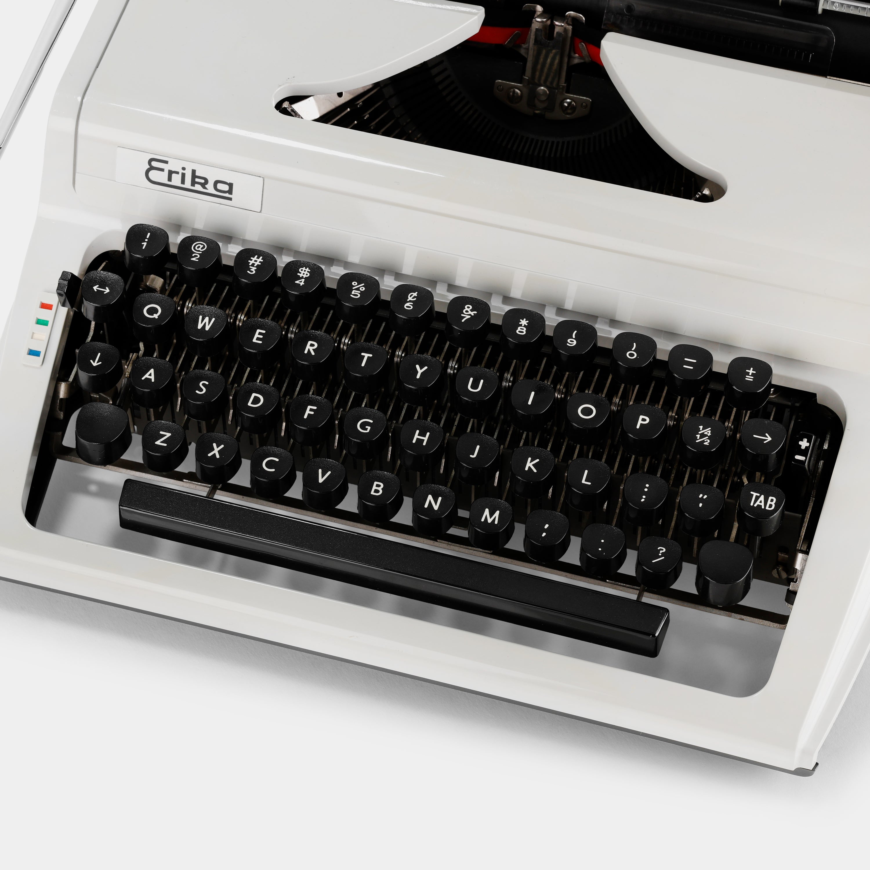 Erika 106 Ivory Manual Typewriter and Case