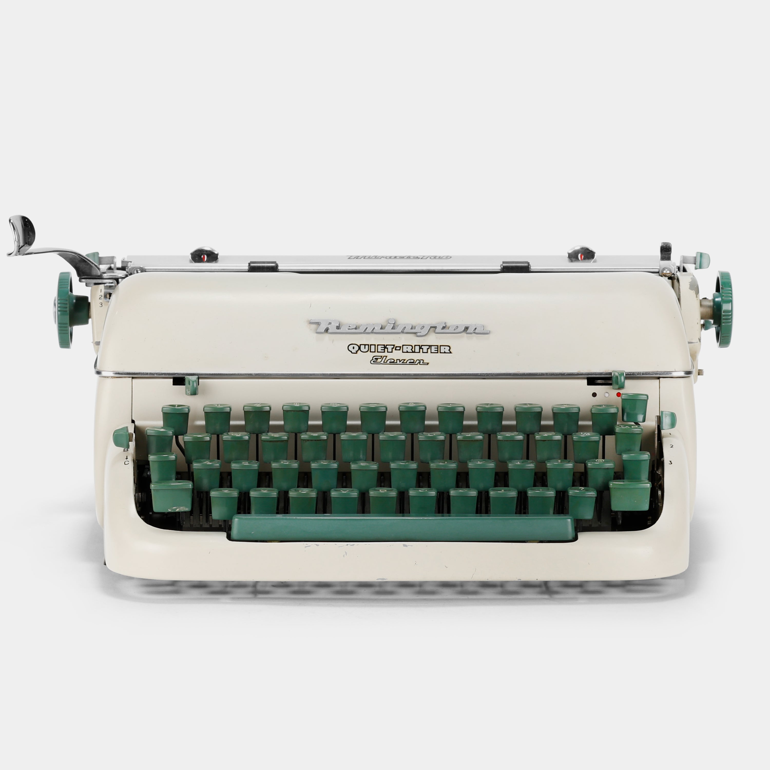 Remington Quiet-Riter 11 Manual Typewriter and Case