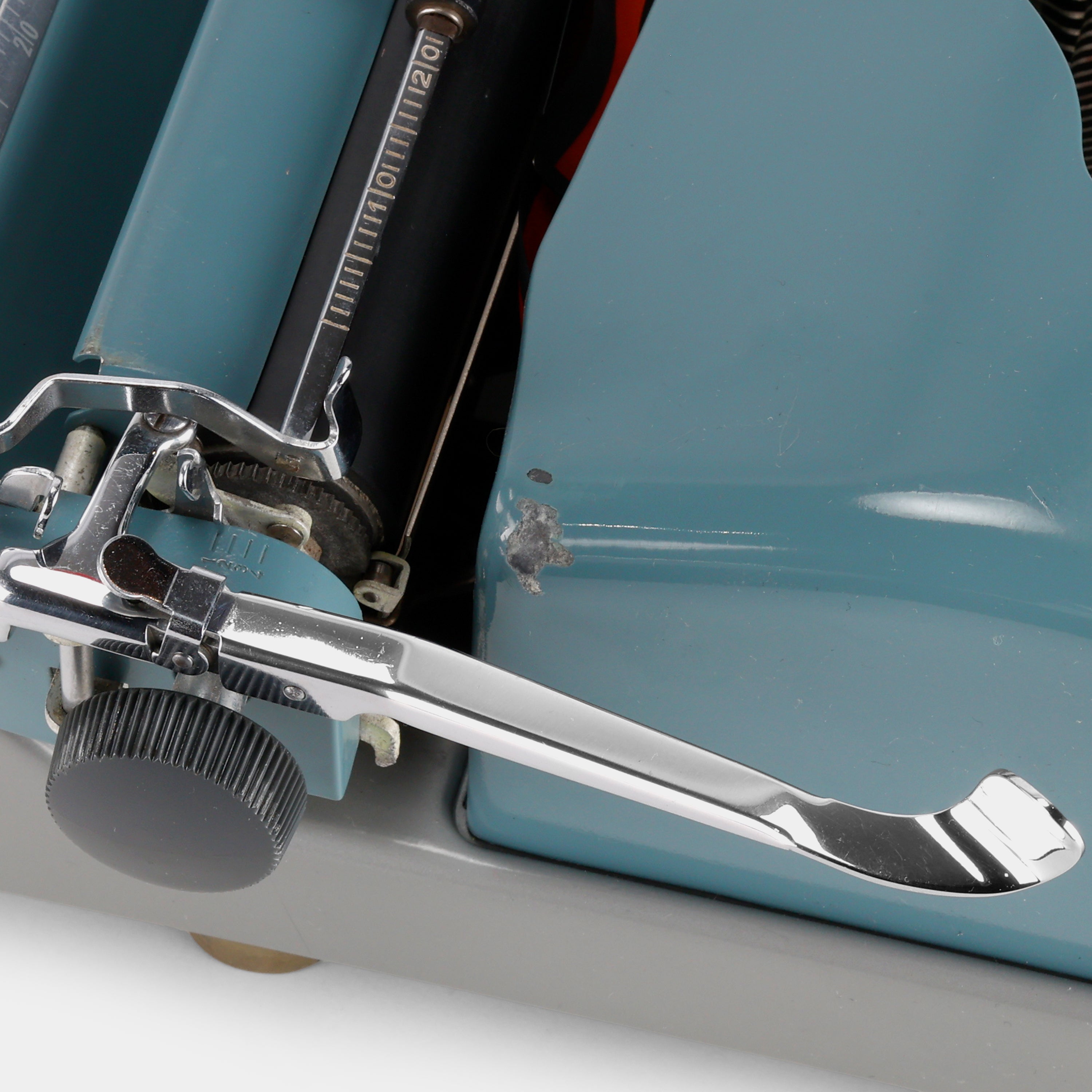 Torpedo 30 Blue Manual Typewriter