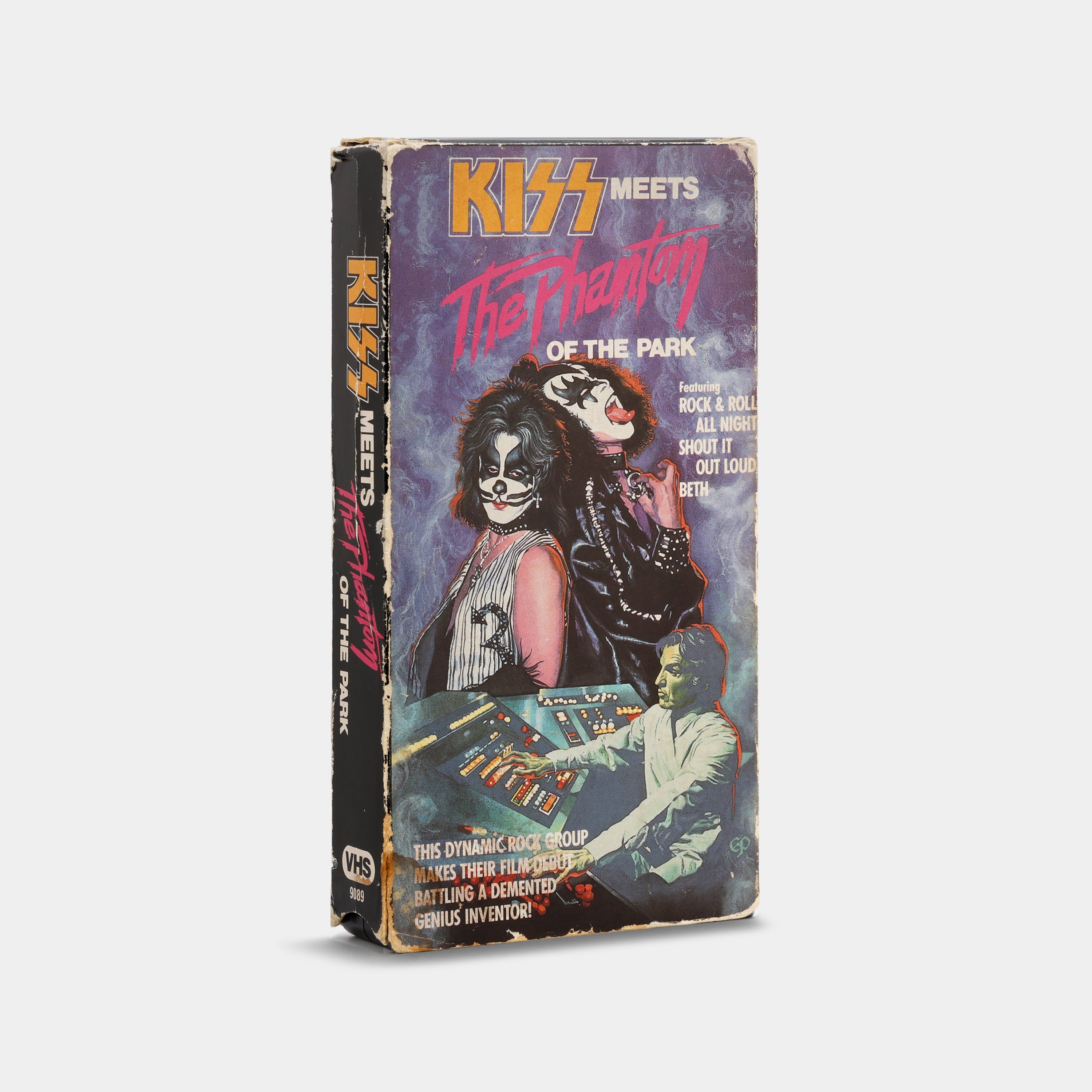 Kiss Meets the Phantom of the Park VHS Tape