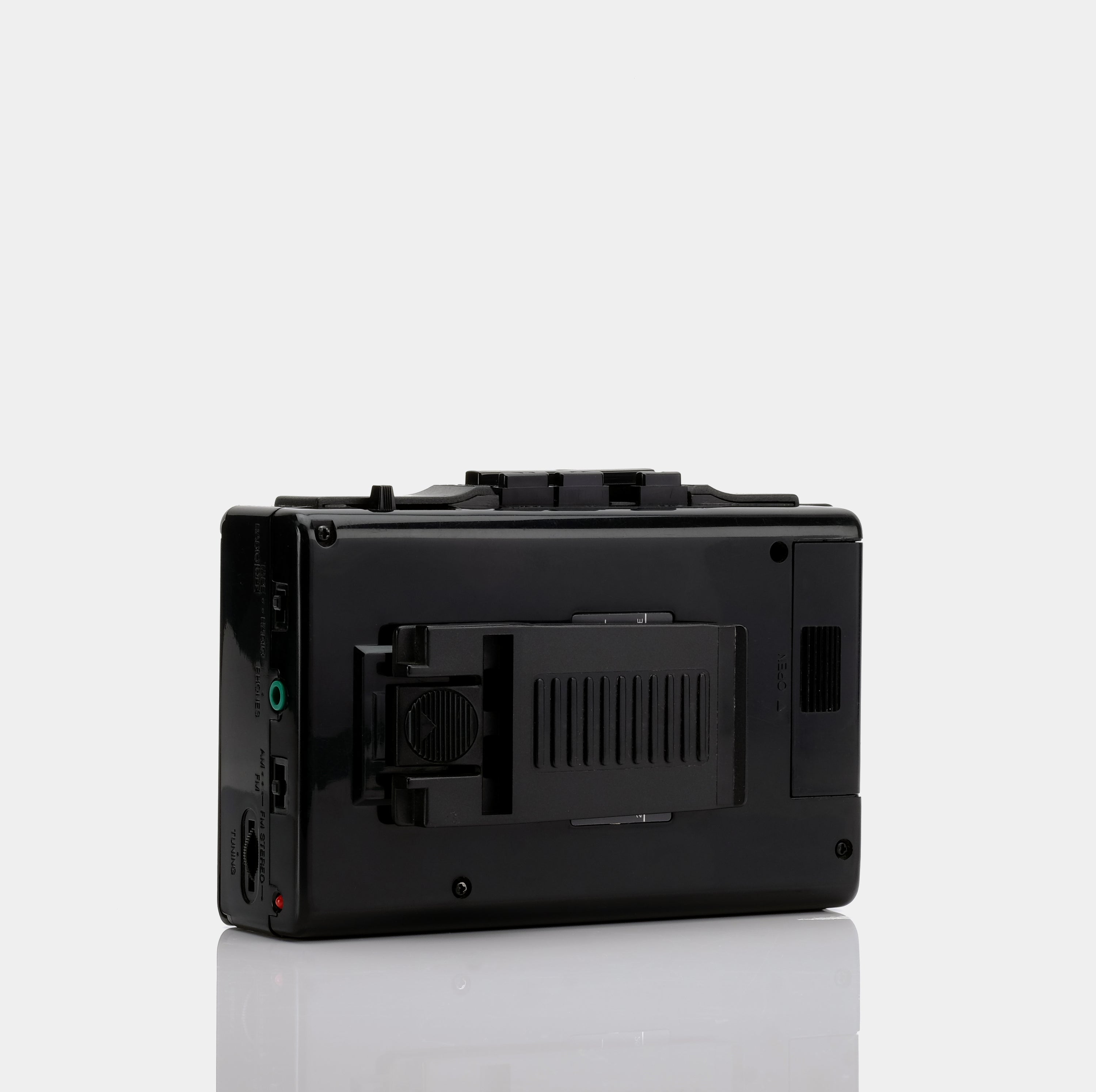 Toshiba KT-4017 Stereo AM/FM Portable Cassette Player