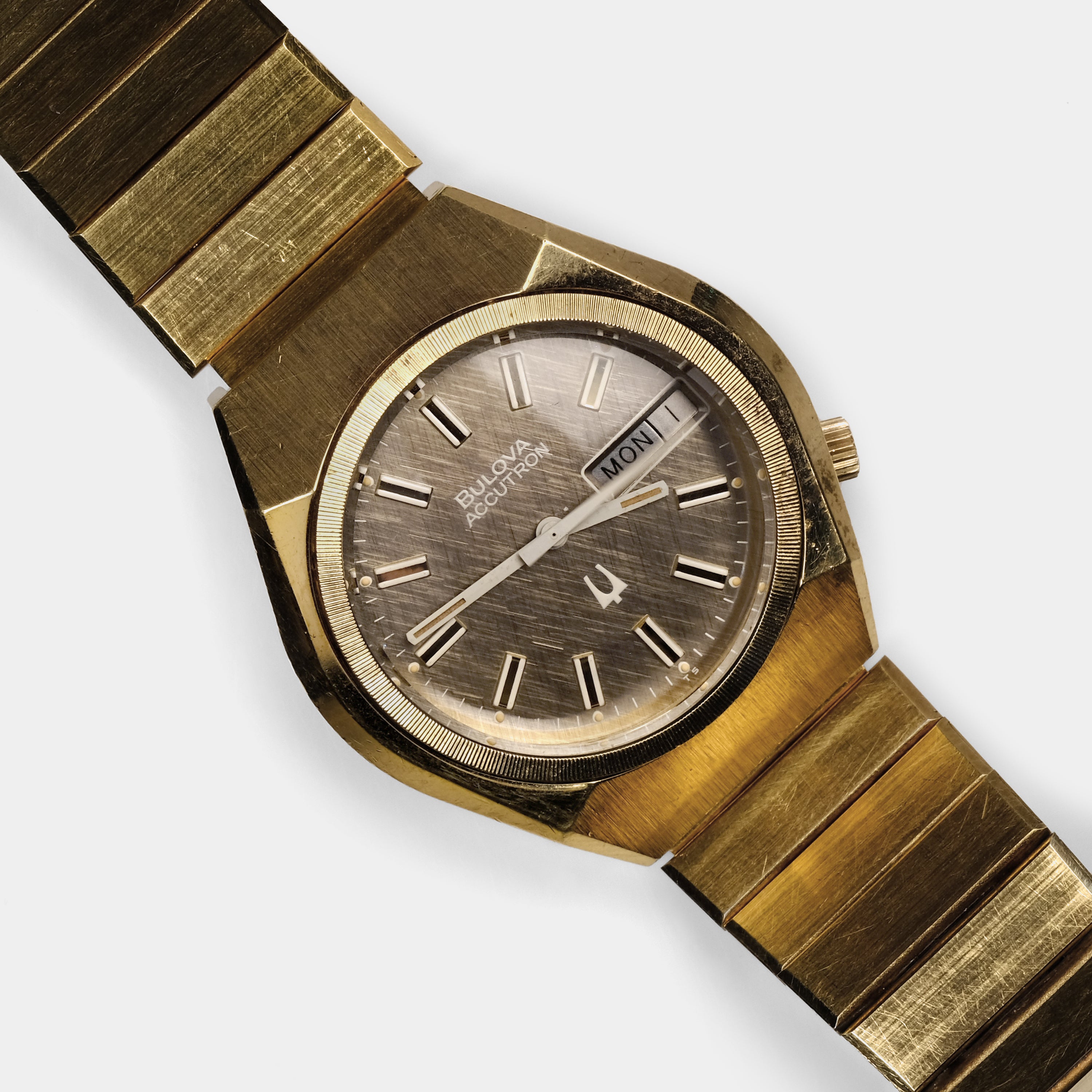 Accutron By Bulova Day-Date "Taupe Dial" ref. 22560Y Circa 1976 Wristwatch