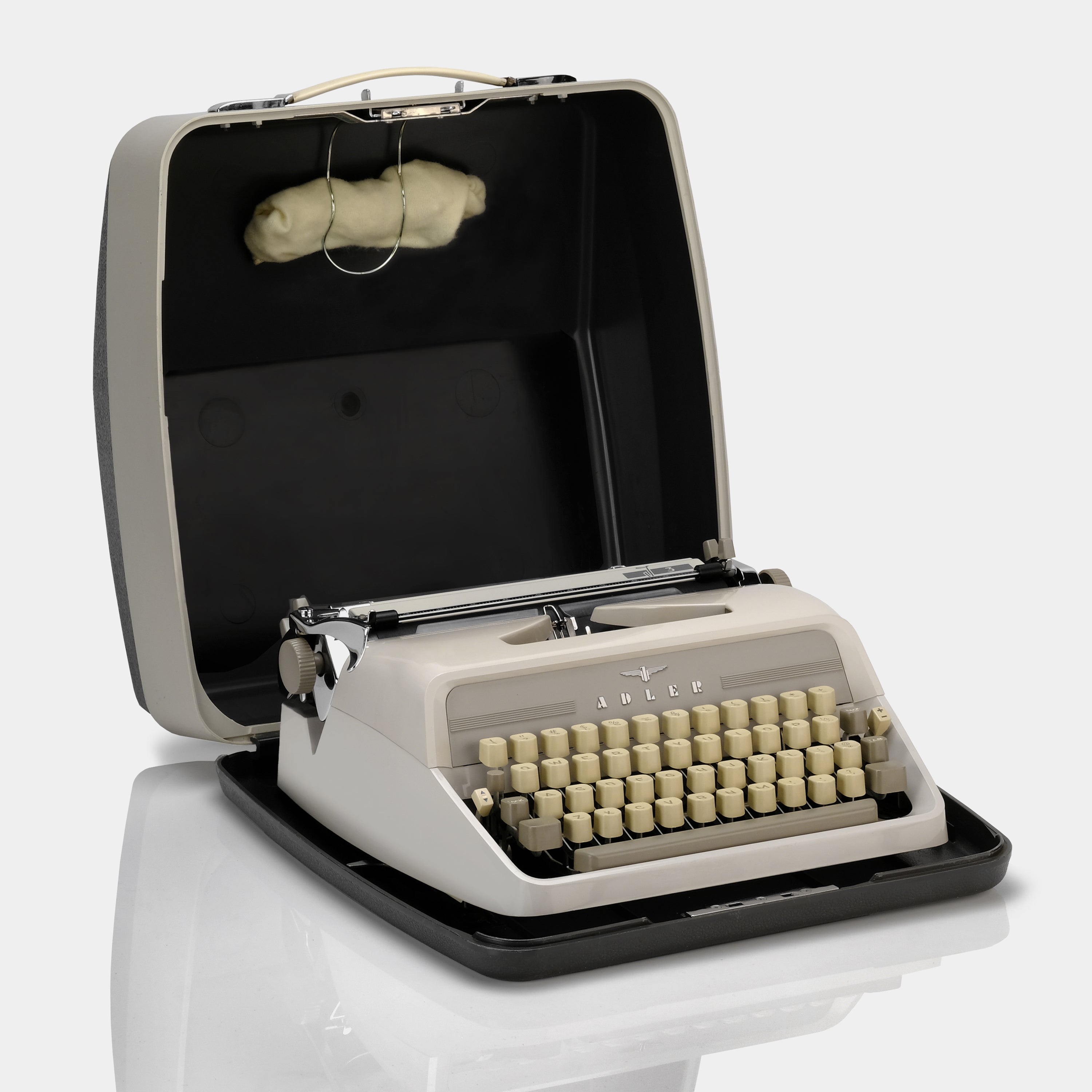 Adler J3 Beige Manual Typewriter and Case