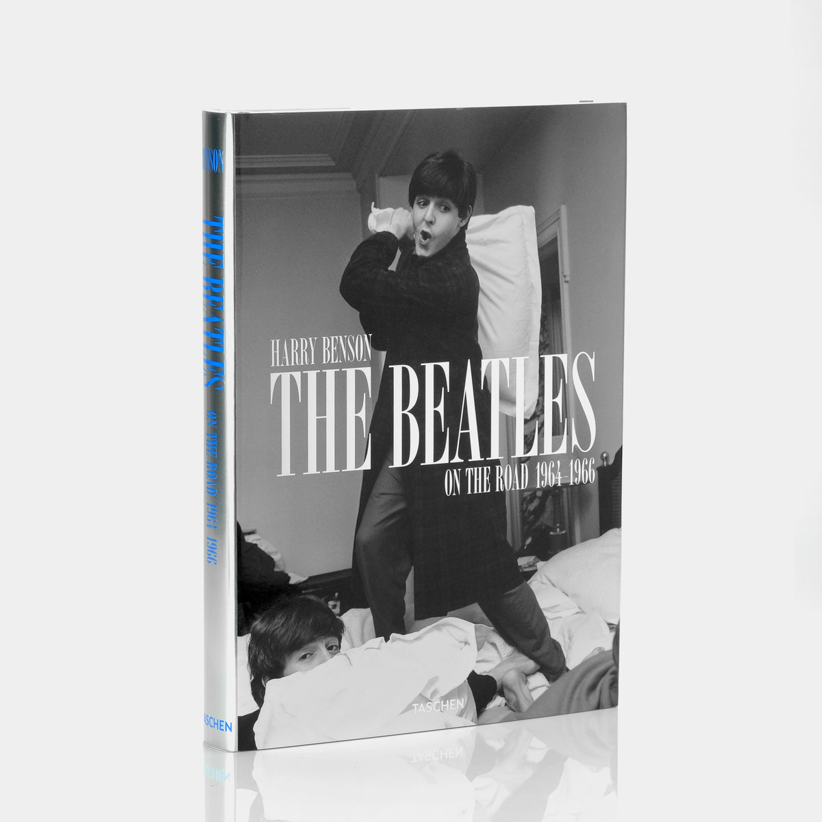 Livre Harry Benson The Beatles On The Road 1964-1966 - Taschen I Trentotto