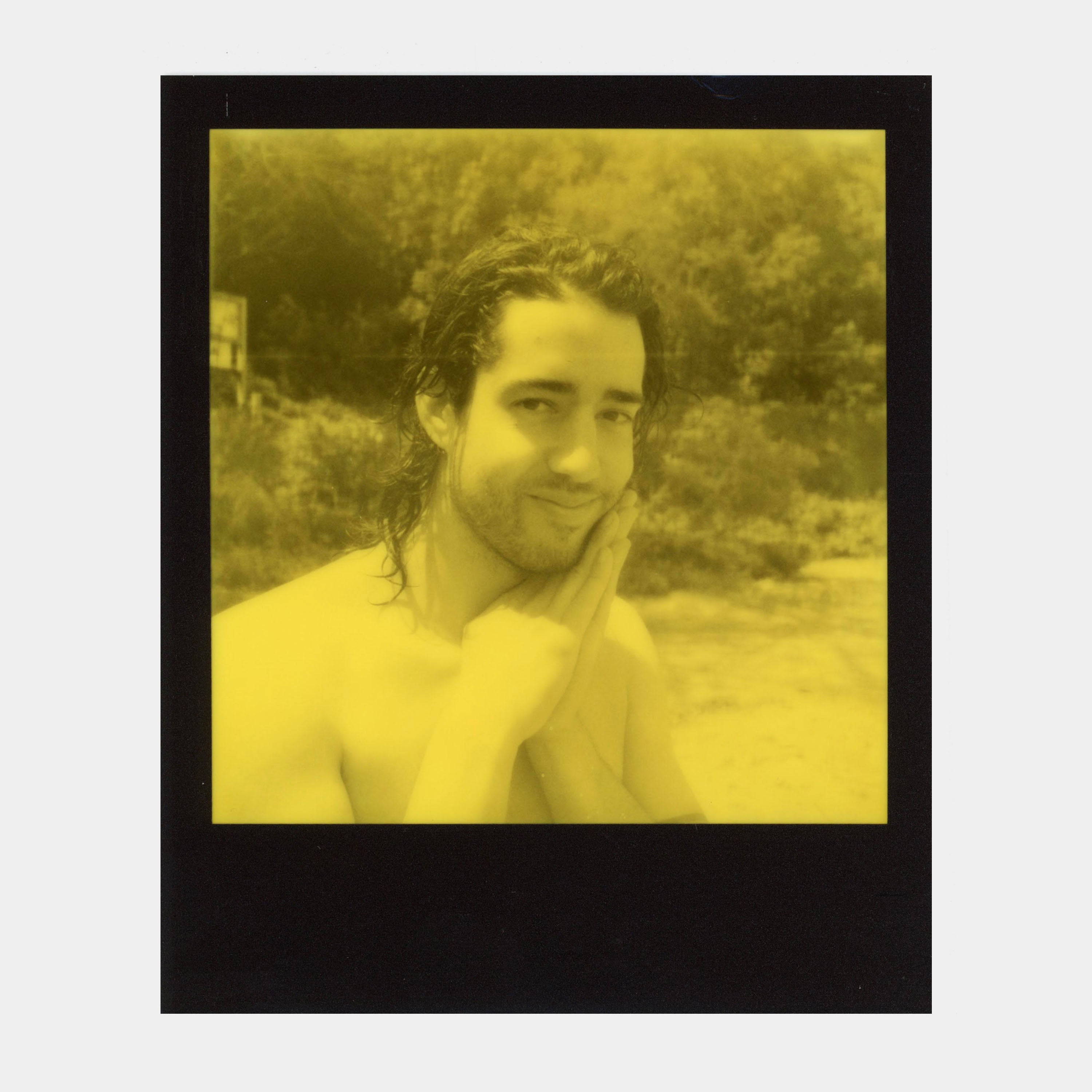 Polaroid Black & Yellow 600 Instant Film – Duochrome Edition