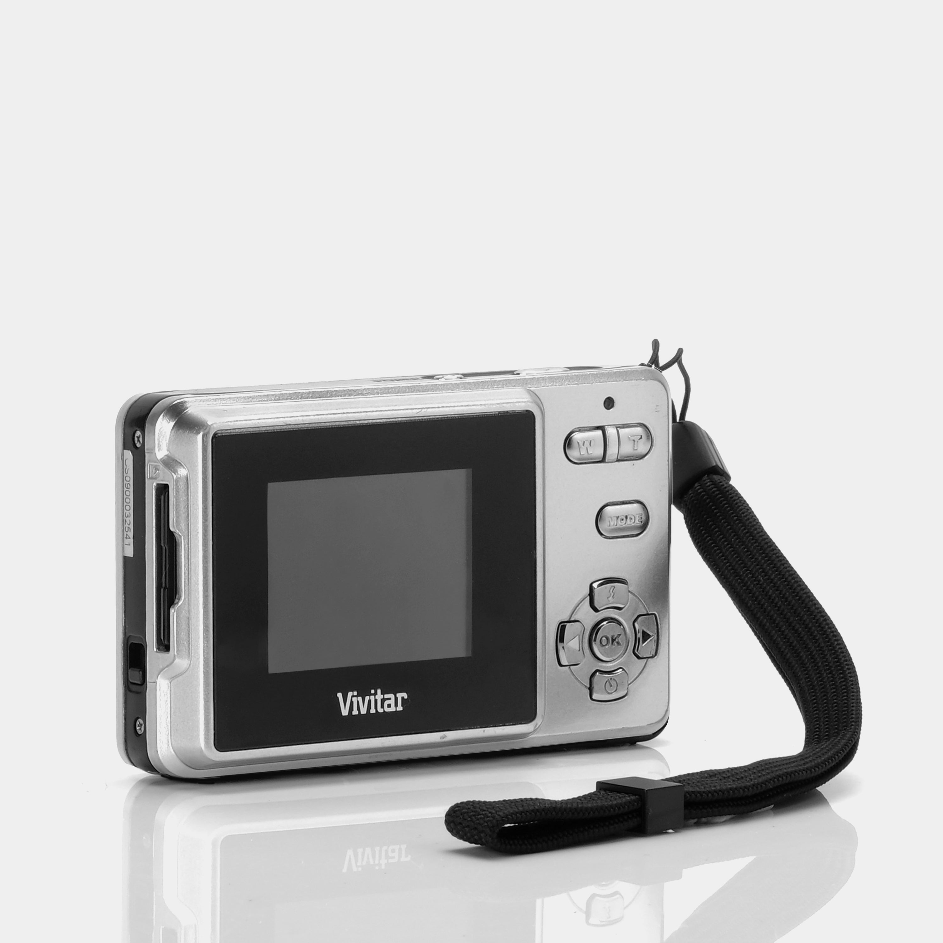 Vivitar ViviCam 5022 Point and Shoot Digital Camera