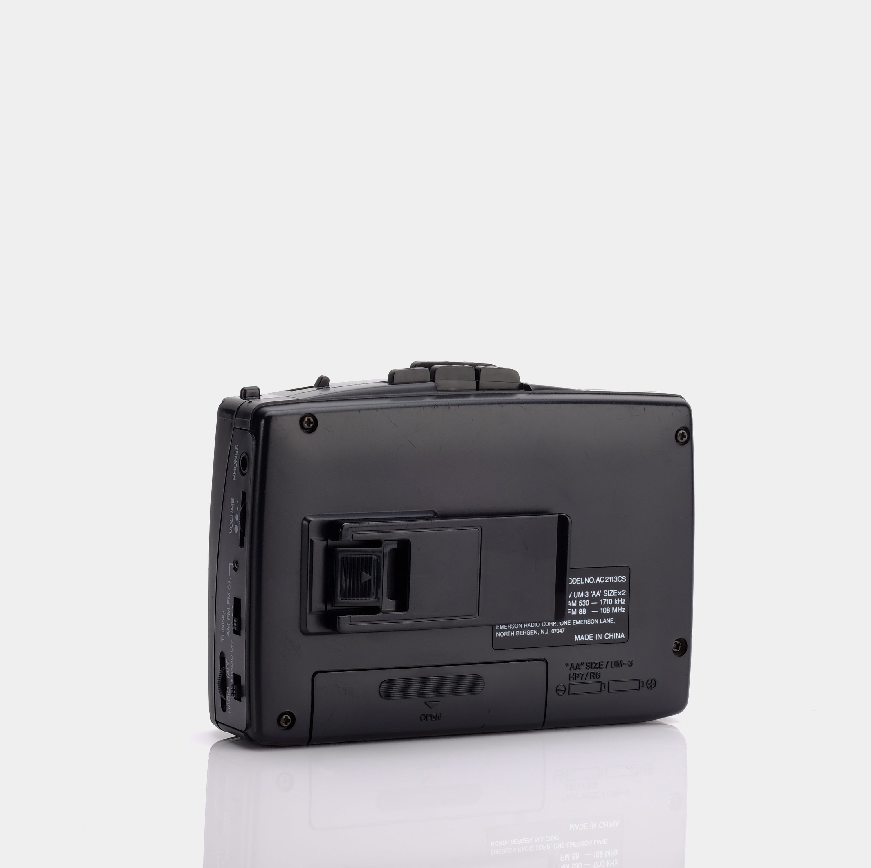 Emerson AC2113CS AM/FM Portable Cassette Player