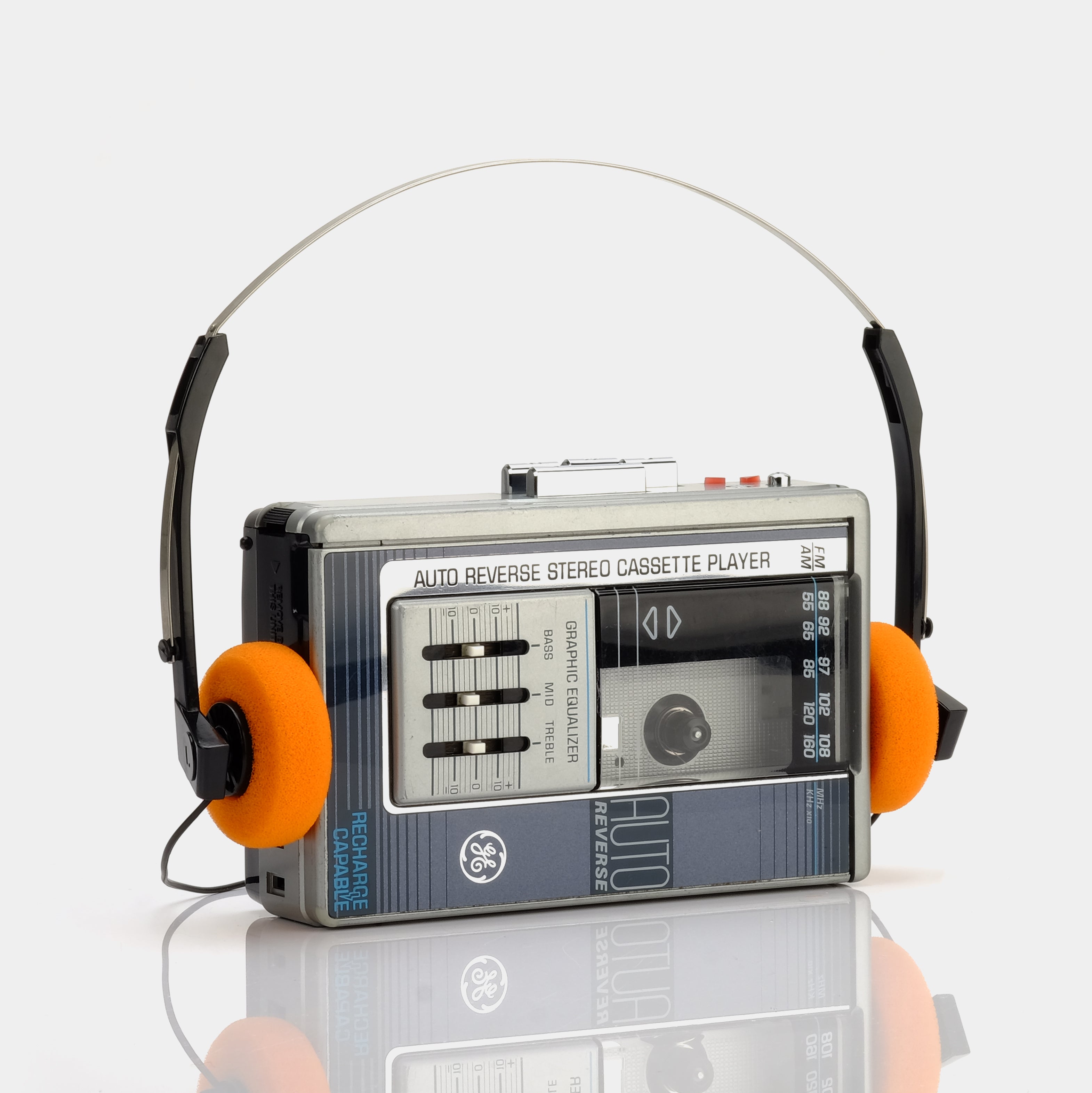General Electric 3-5477A Auto Reverse AM/FM Portable Cassette Player