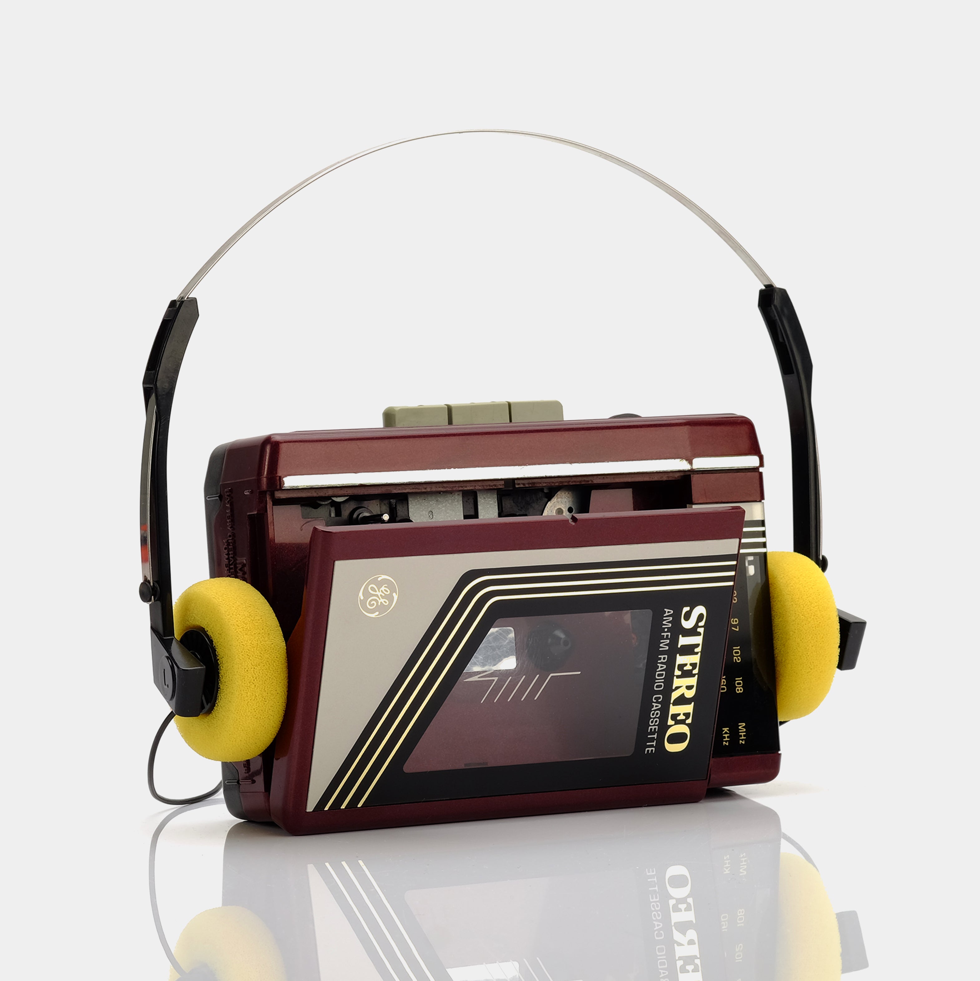 General Electric AM/FM Portable Cassette Player