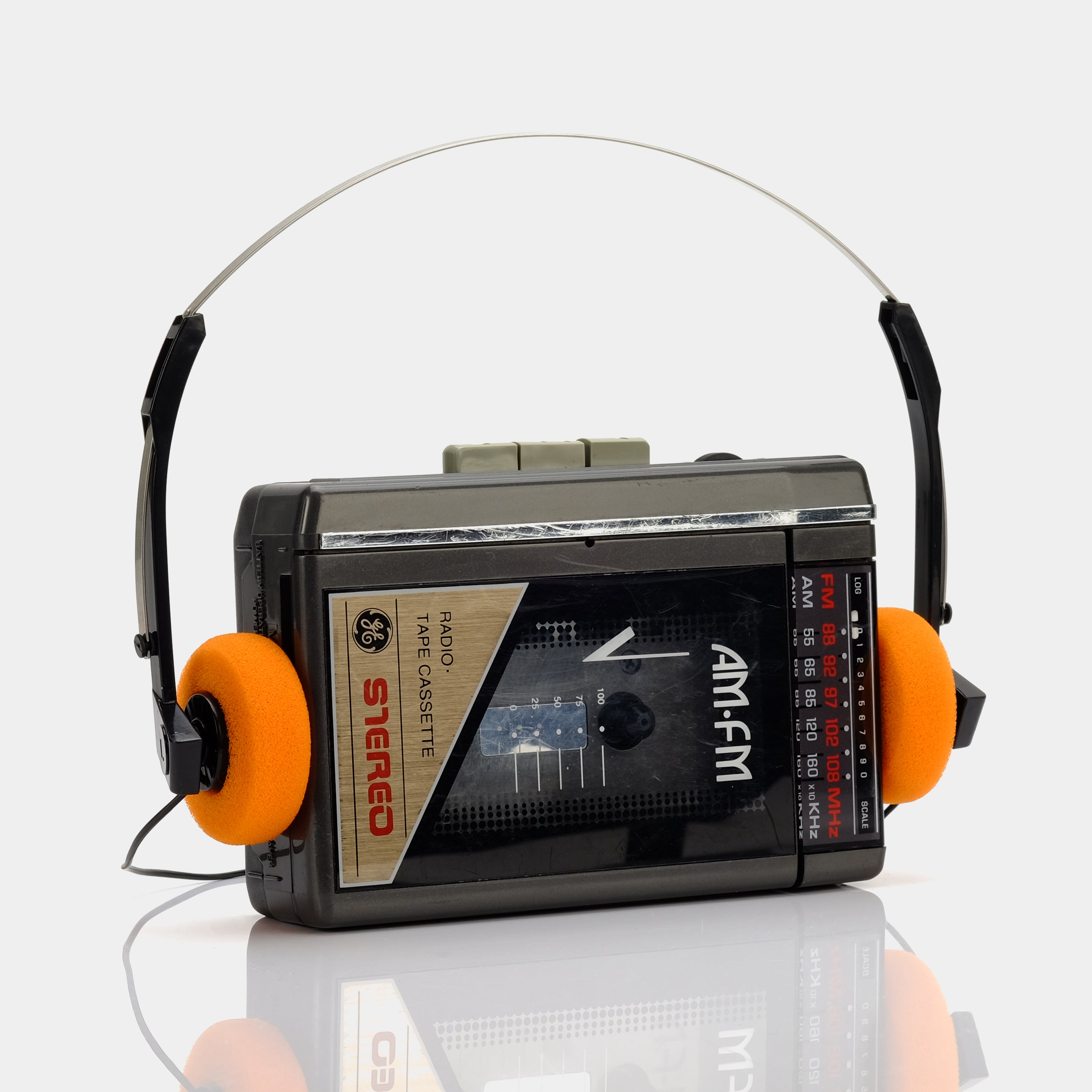 General Electric AM/FM Portable Cassette Player