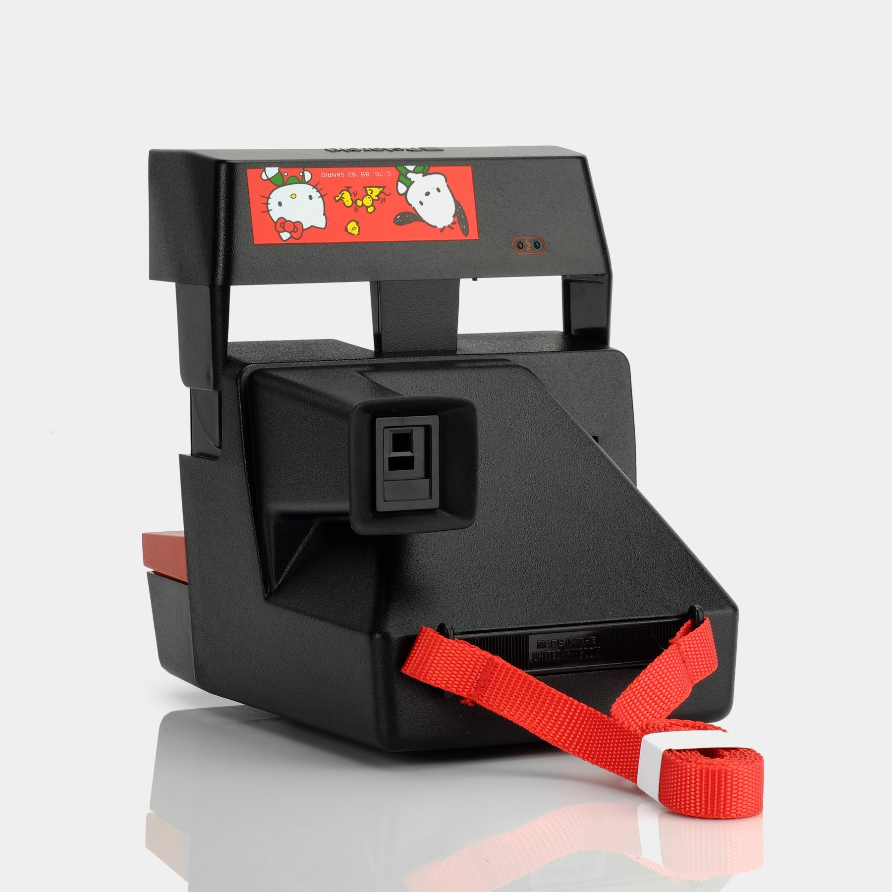 Polaroid 600 Hello Kitty Magical Camera 1992 Instant Film Camera - Black Flash Sticker