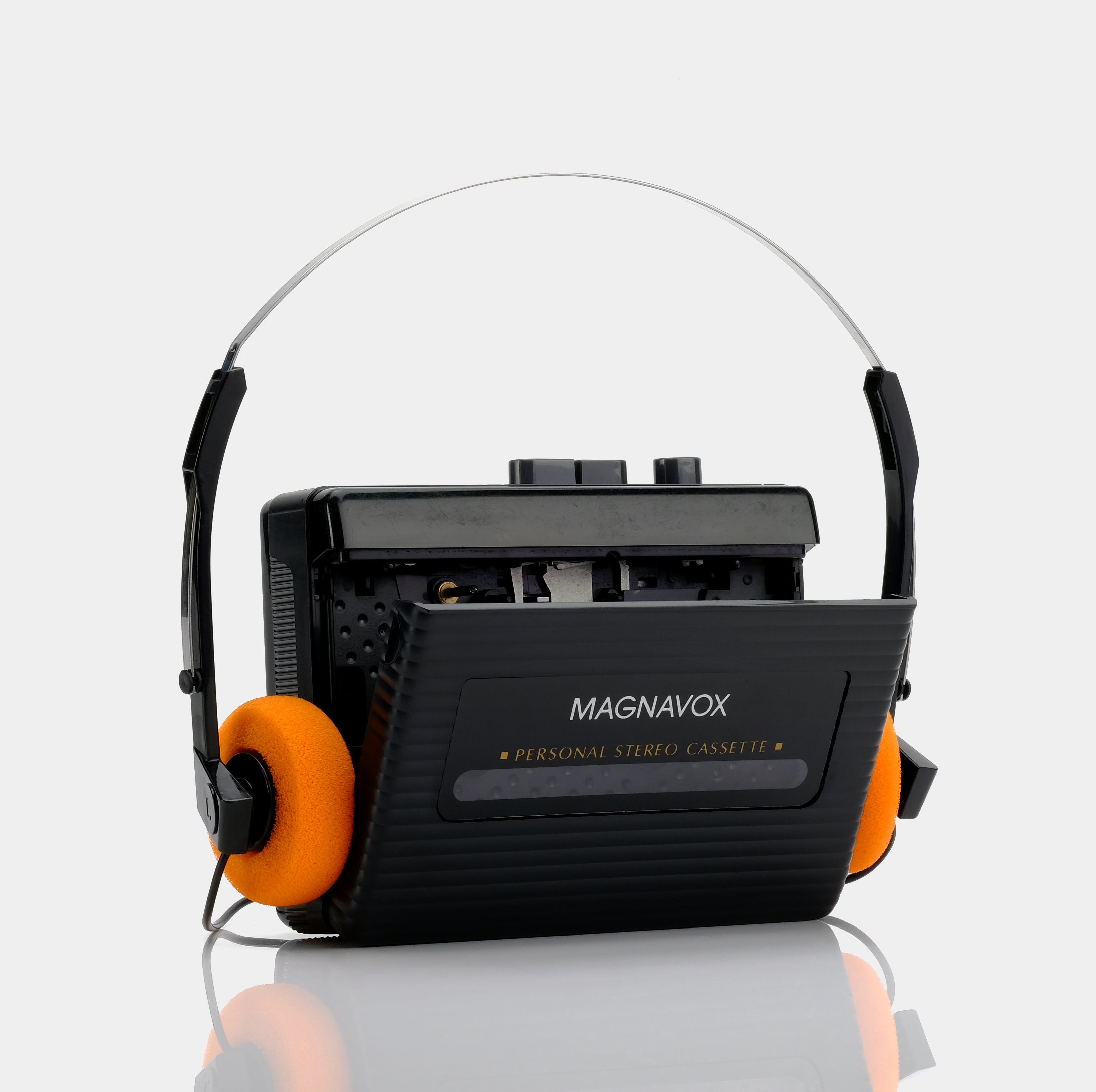 Magnavox AQ6490 Portable Cassette Player