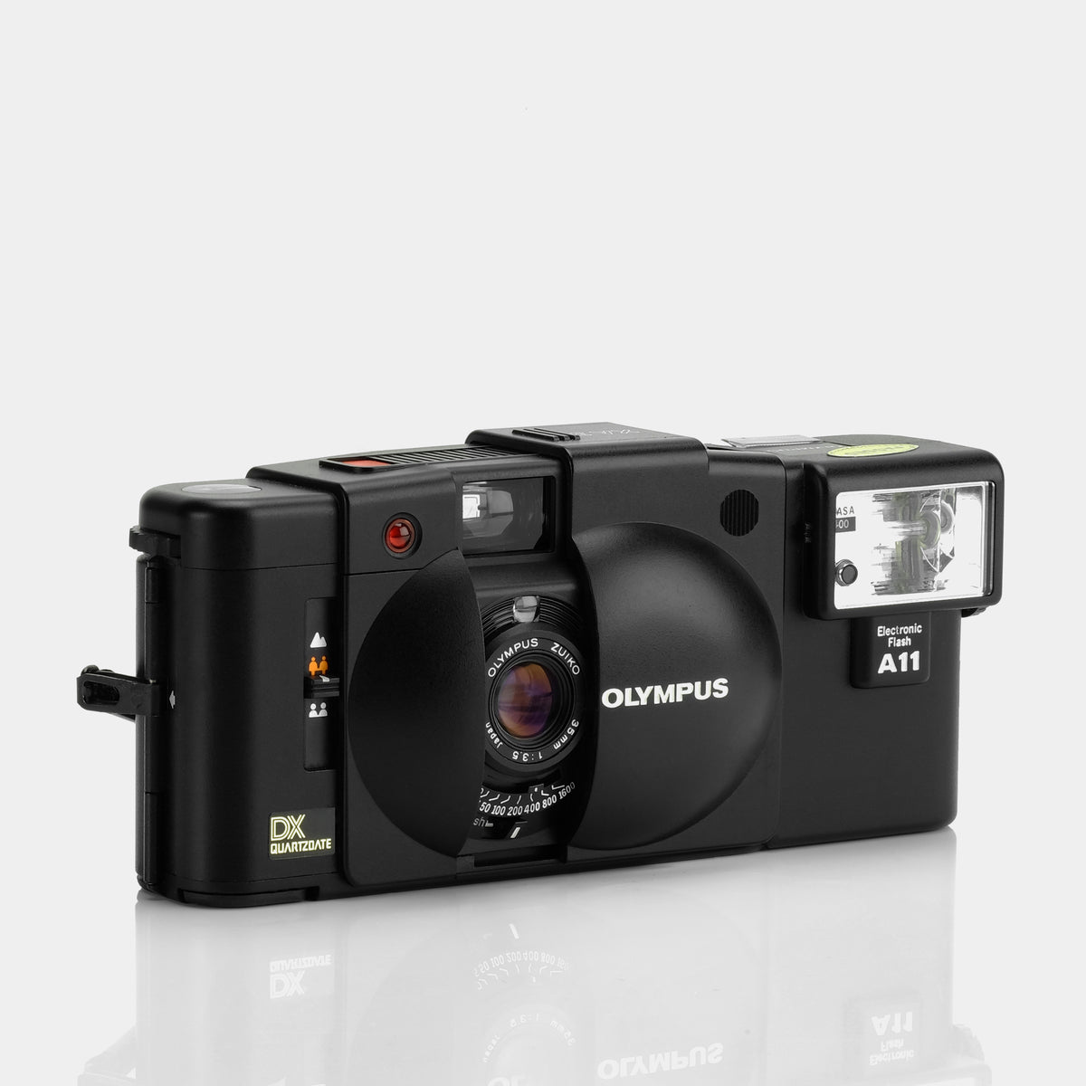 オリンパス XA2 フラッシュ A11 お コンパクトフィルムカメラ