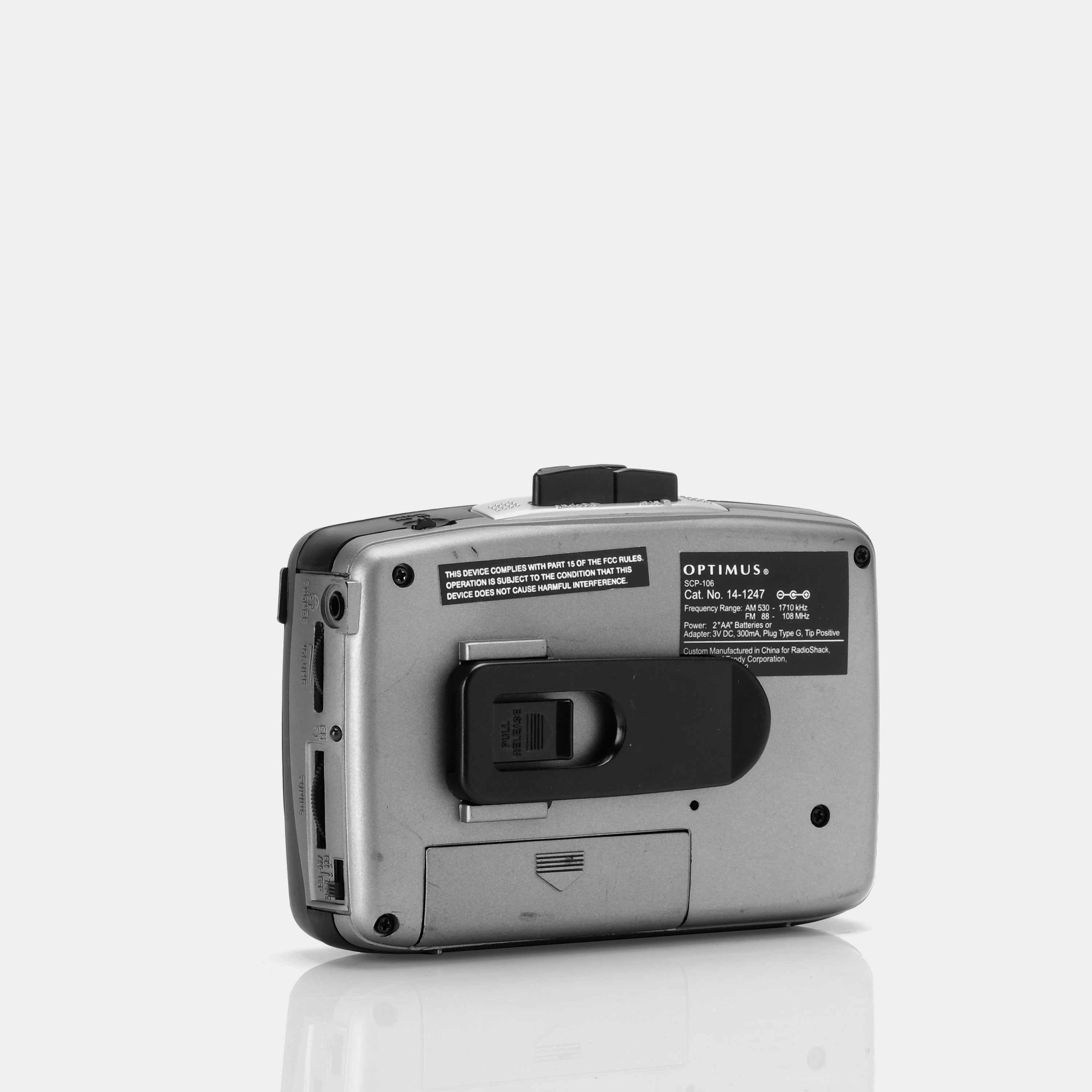Optimus SCP-106 AM/FM Portable Cassette Player