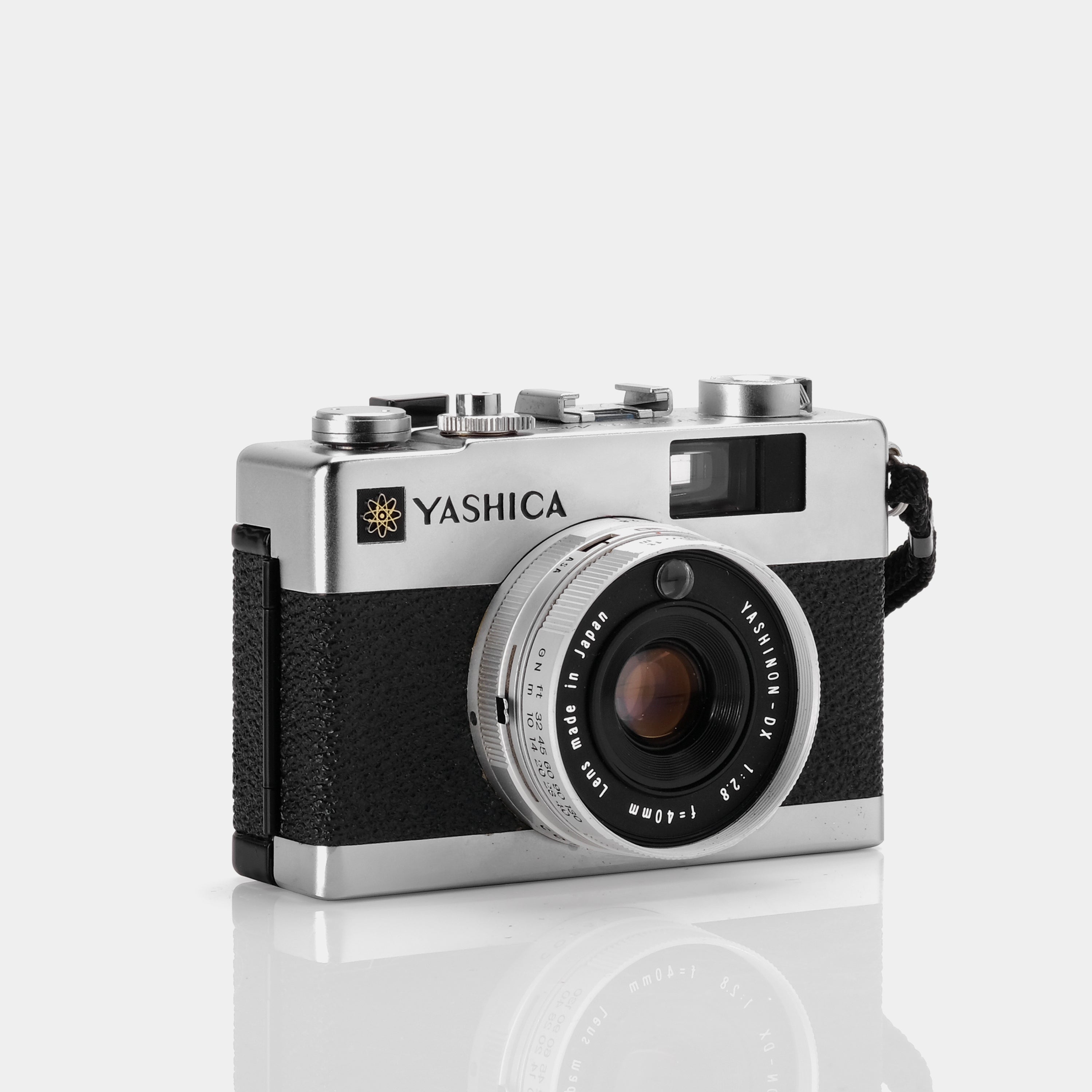 Yashica Electro 35 ML 35mm Scale Focus Film Camera and Case