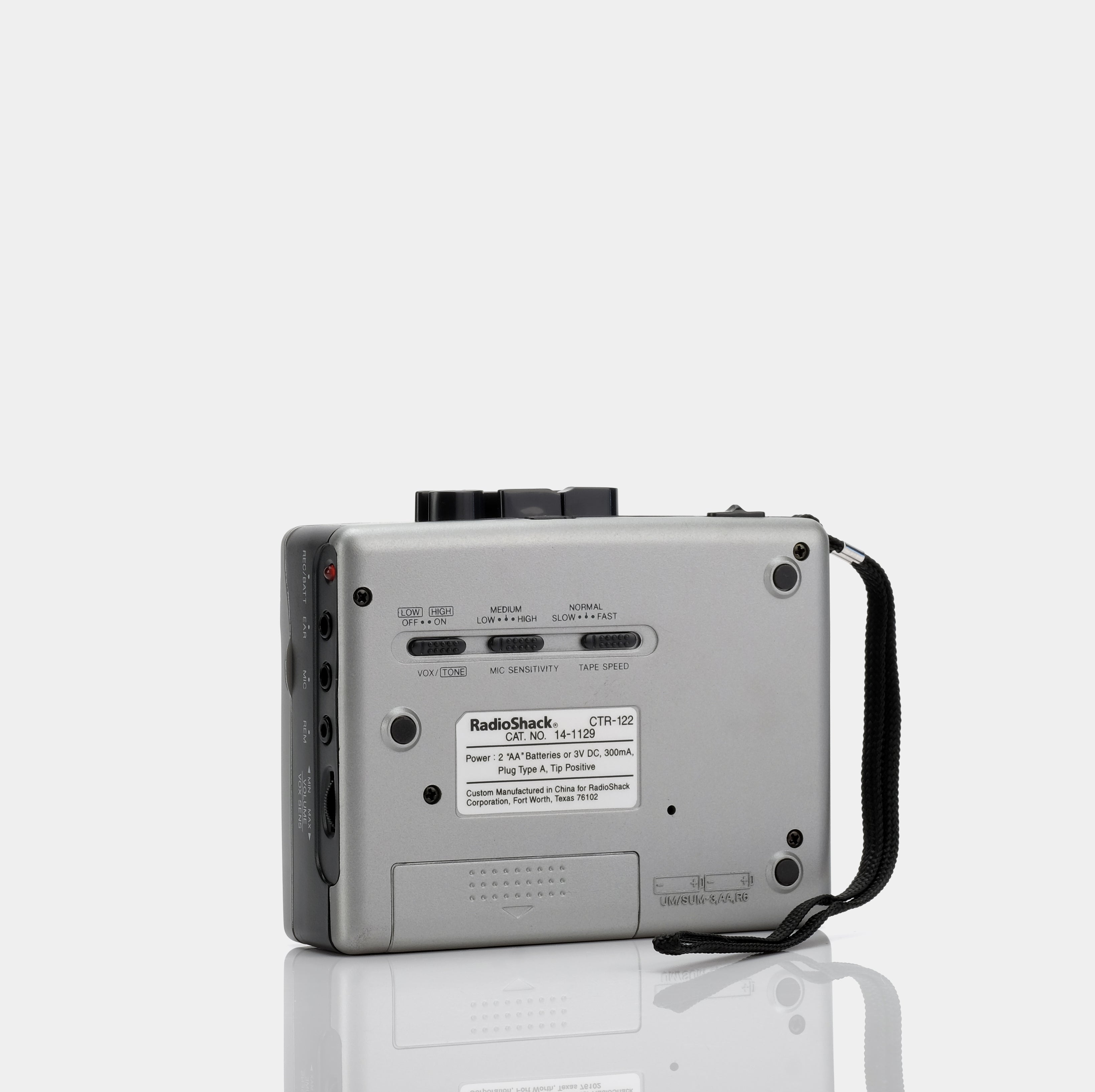RadioShack CTR-122 Portable Cassette Player/Recorder