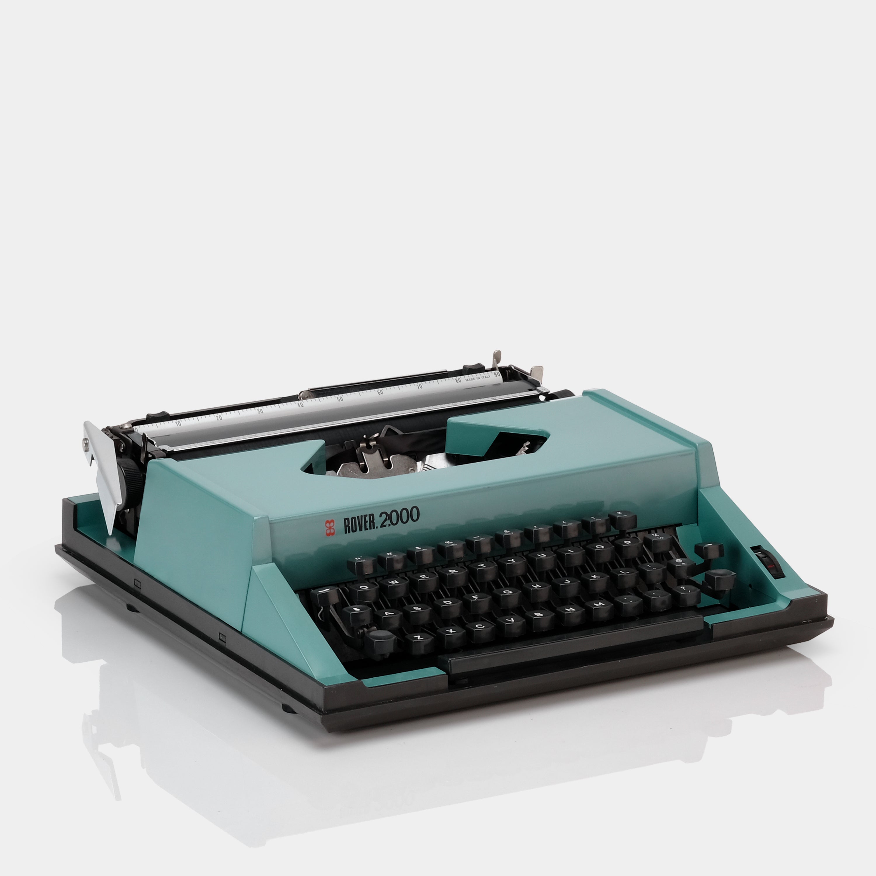 IMC Rover 2000 Turquoise Manual Typewriter and Case