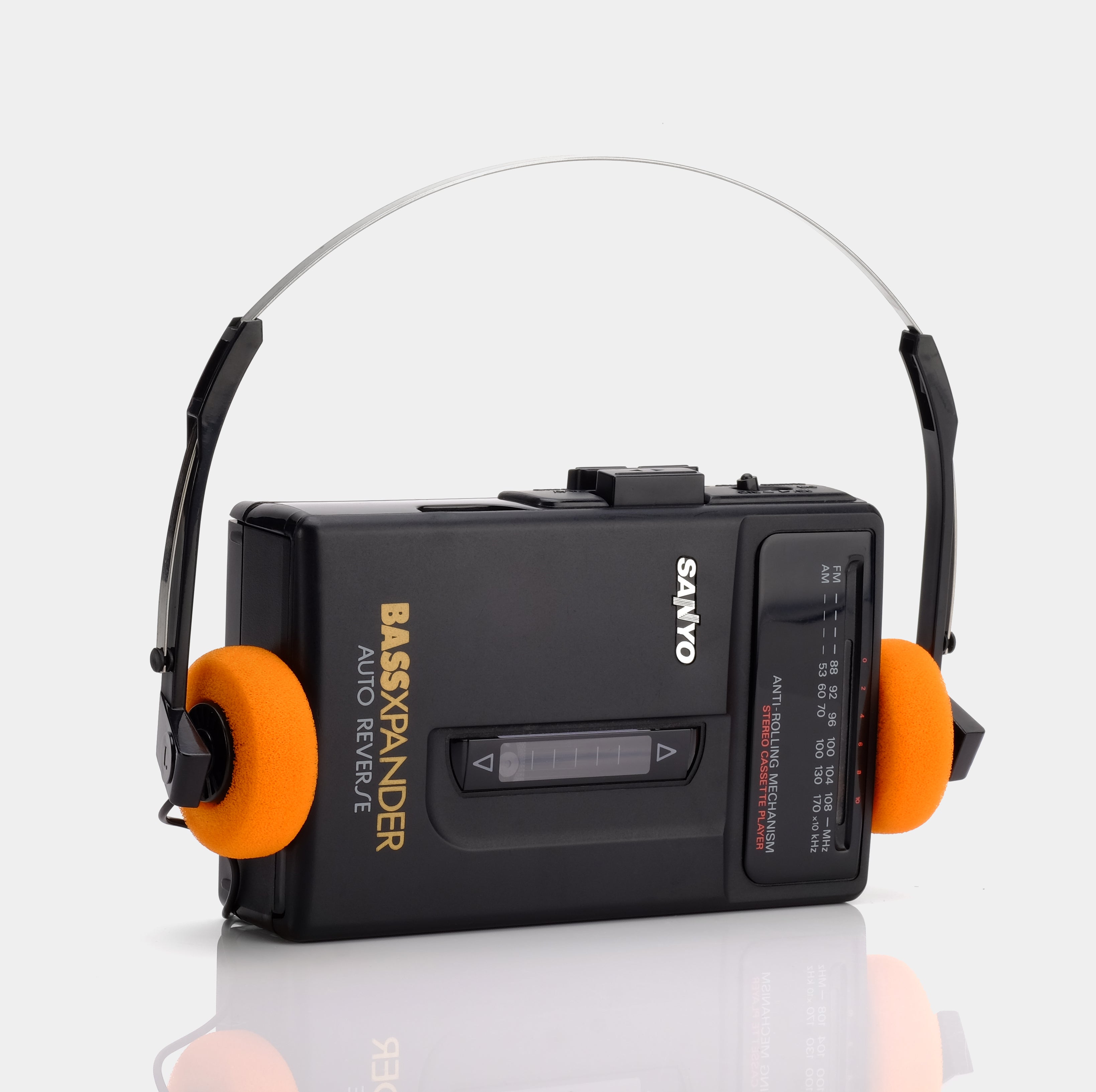 Sanyo BASSXPANDER MGR-703 Auto Reverse AM/FM Portable Cassette Player