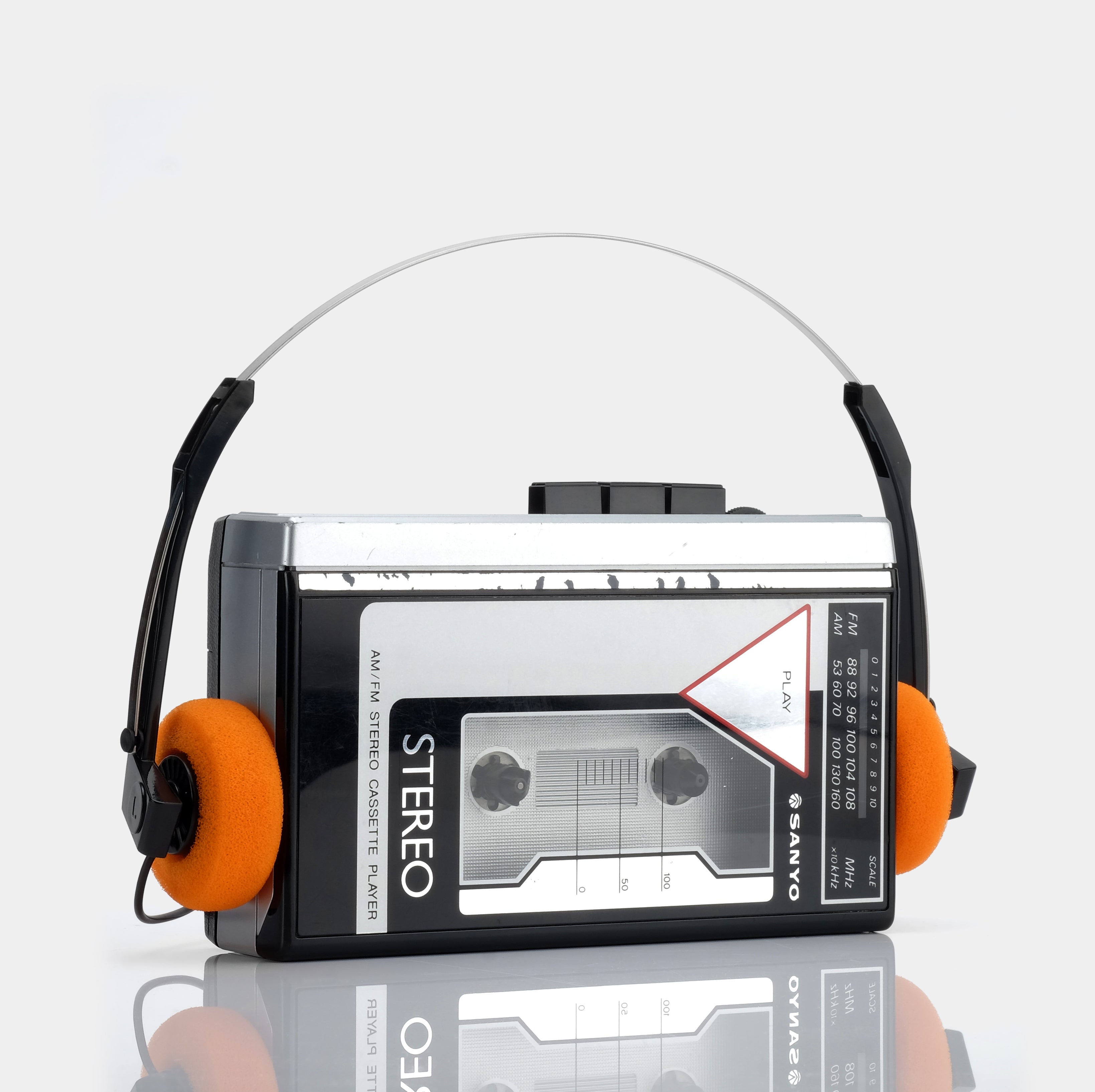 Frikistation - 🔈🔊Radio Cassette Player SANYO AM FM Stereo