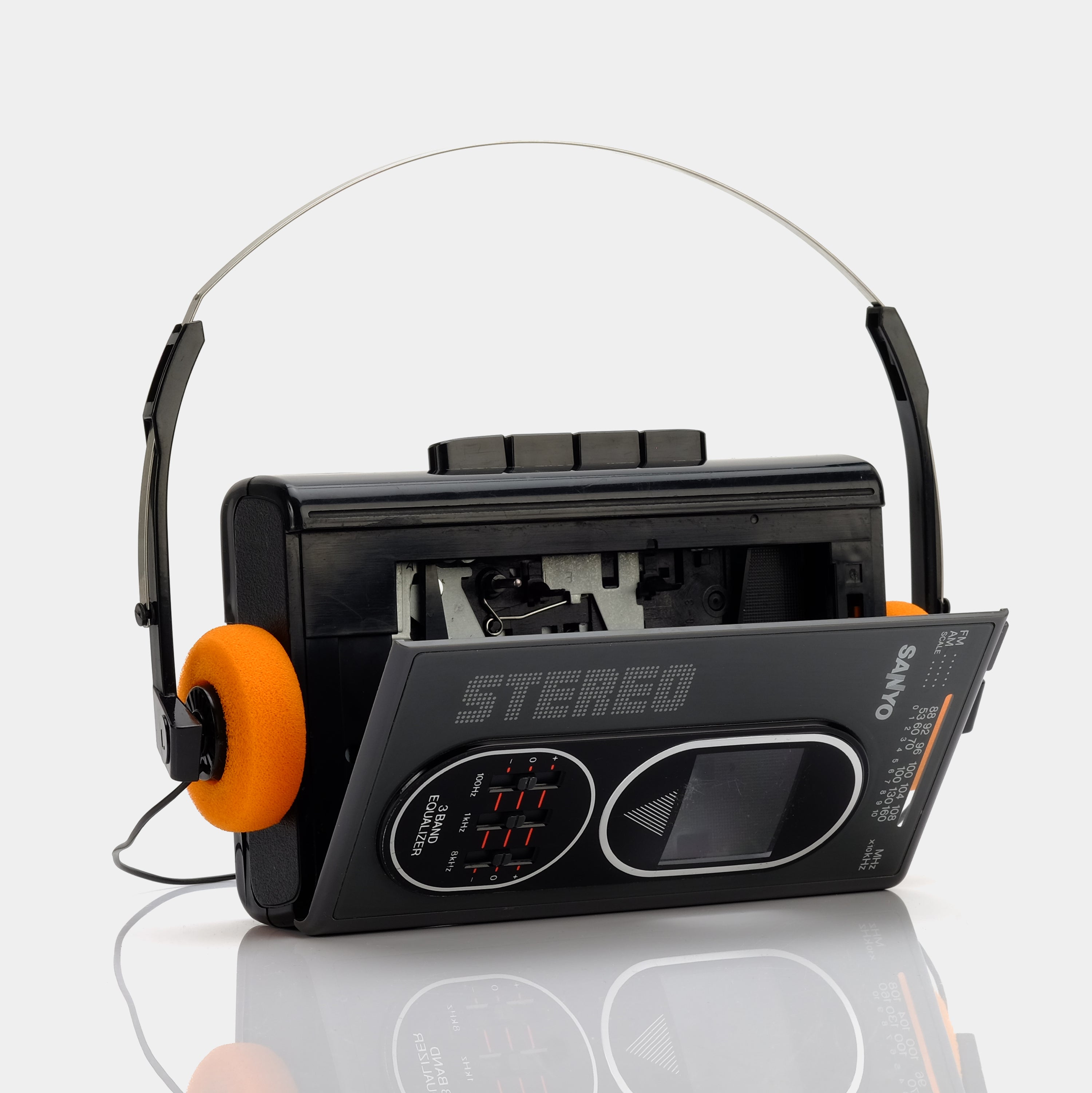 Sanyo MGR75 Stereo AM/FM Portable Cassette Player