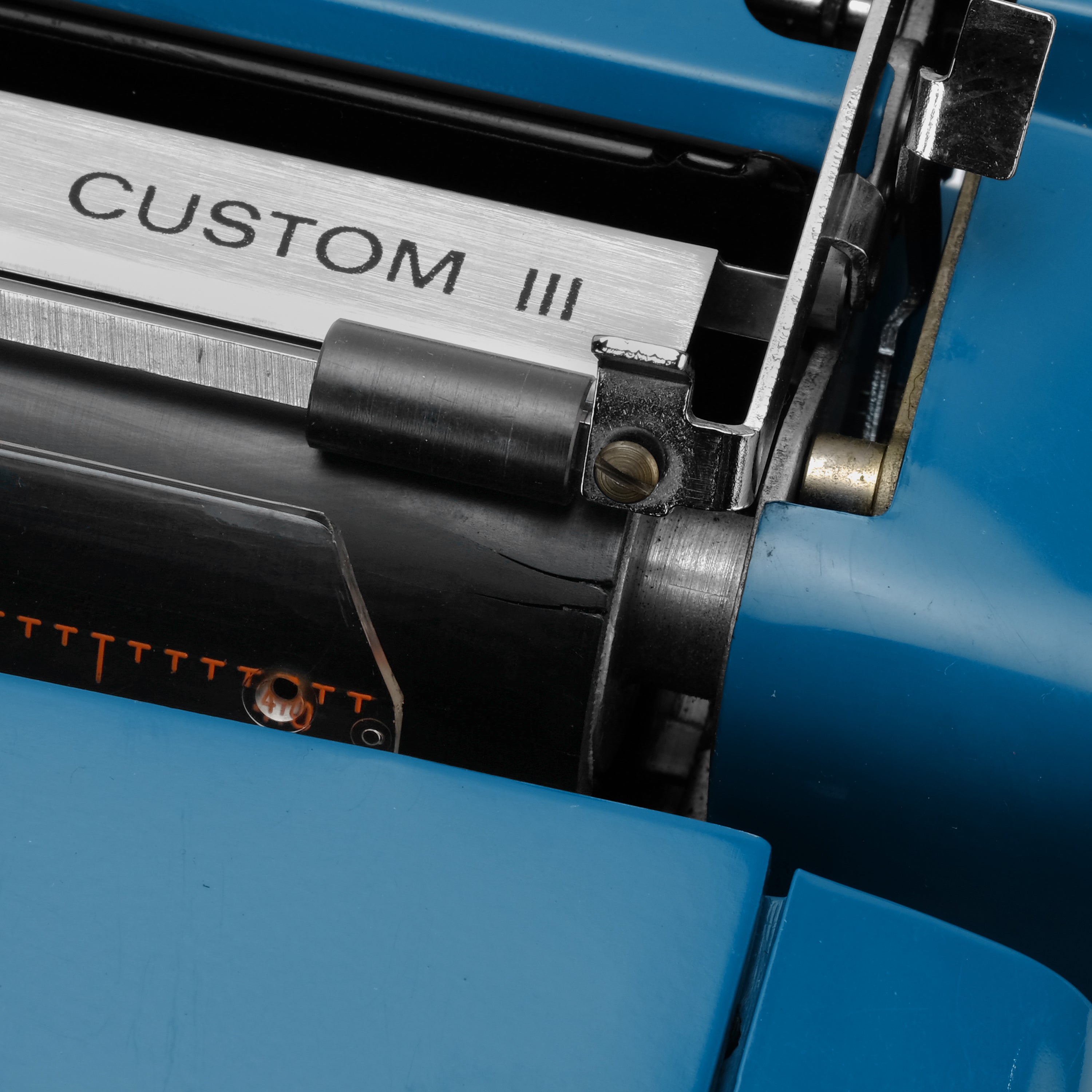 Royal Custom III Blue Manual Typewriter and Case