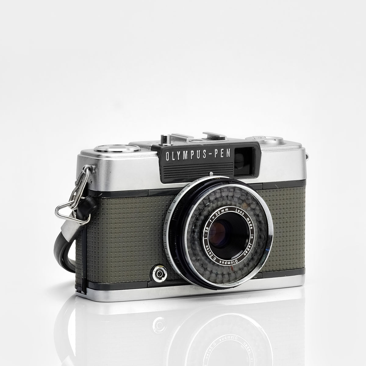 Olympus Pen EES2 35mm Film Camera