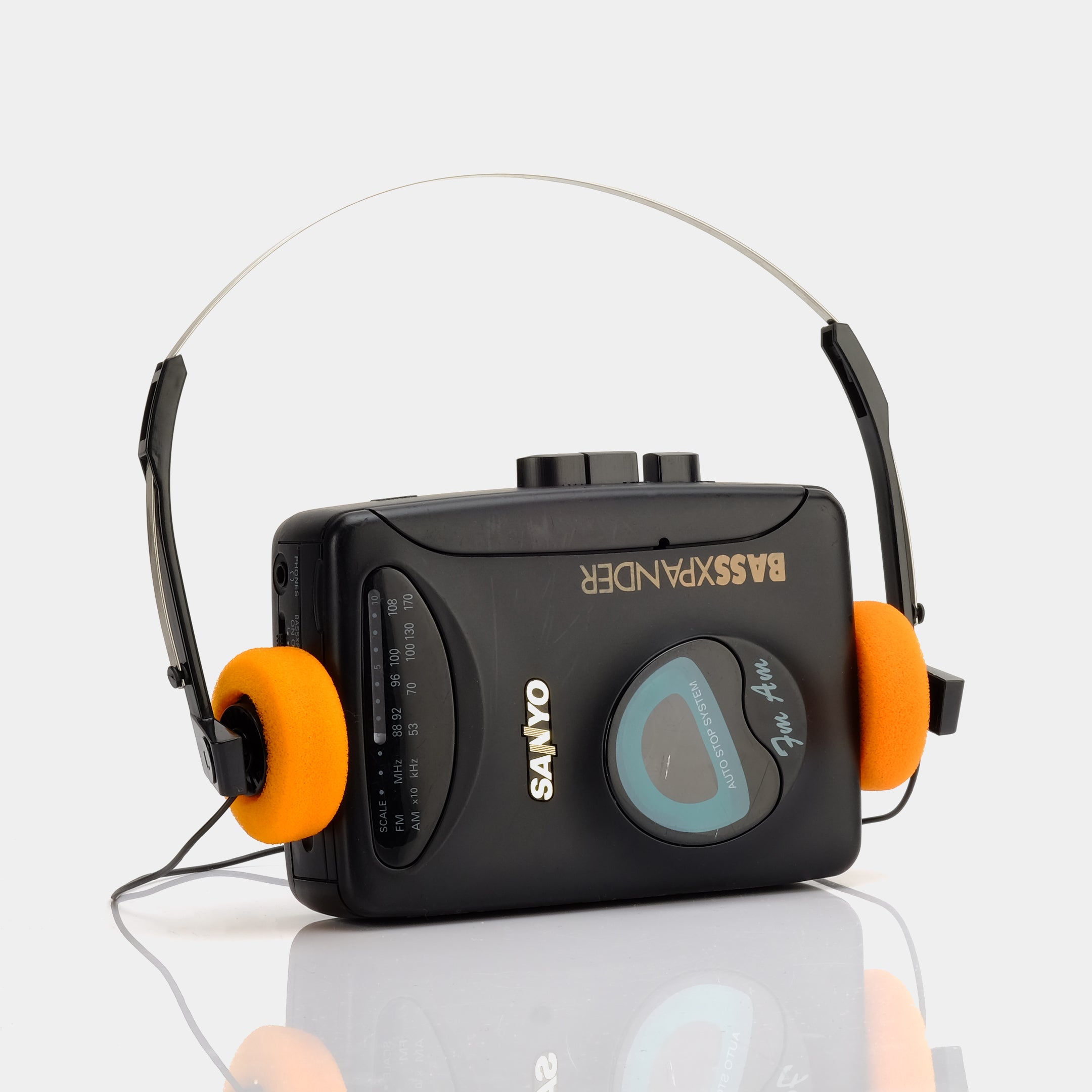 Sanyo MGR-710 AM/FM Portable Cassette Player