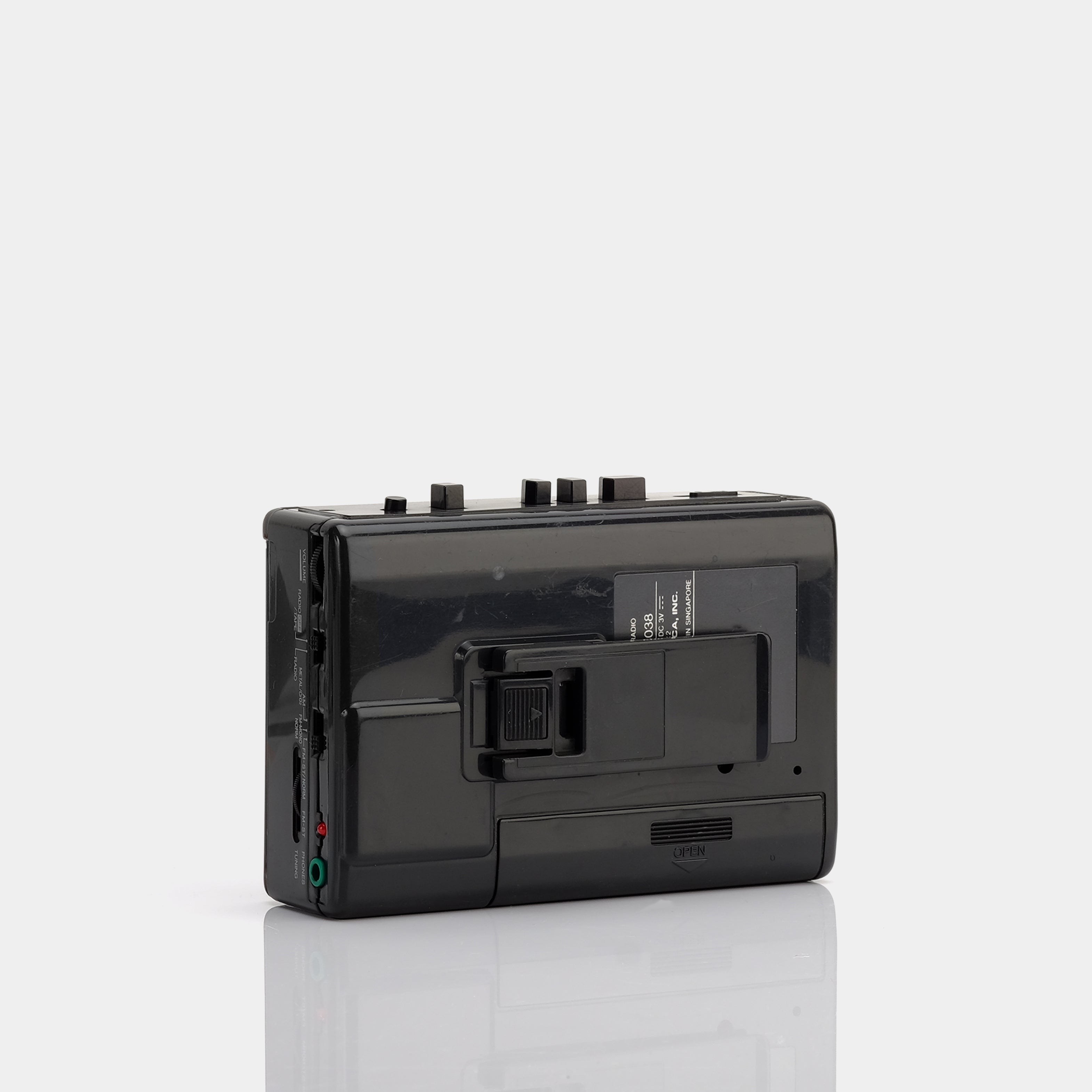 Toshiba AM/FM Portable Cassette Player
