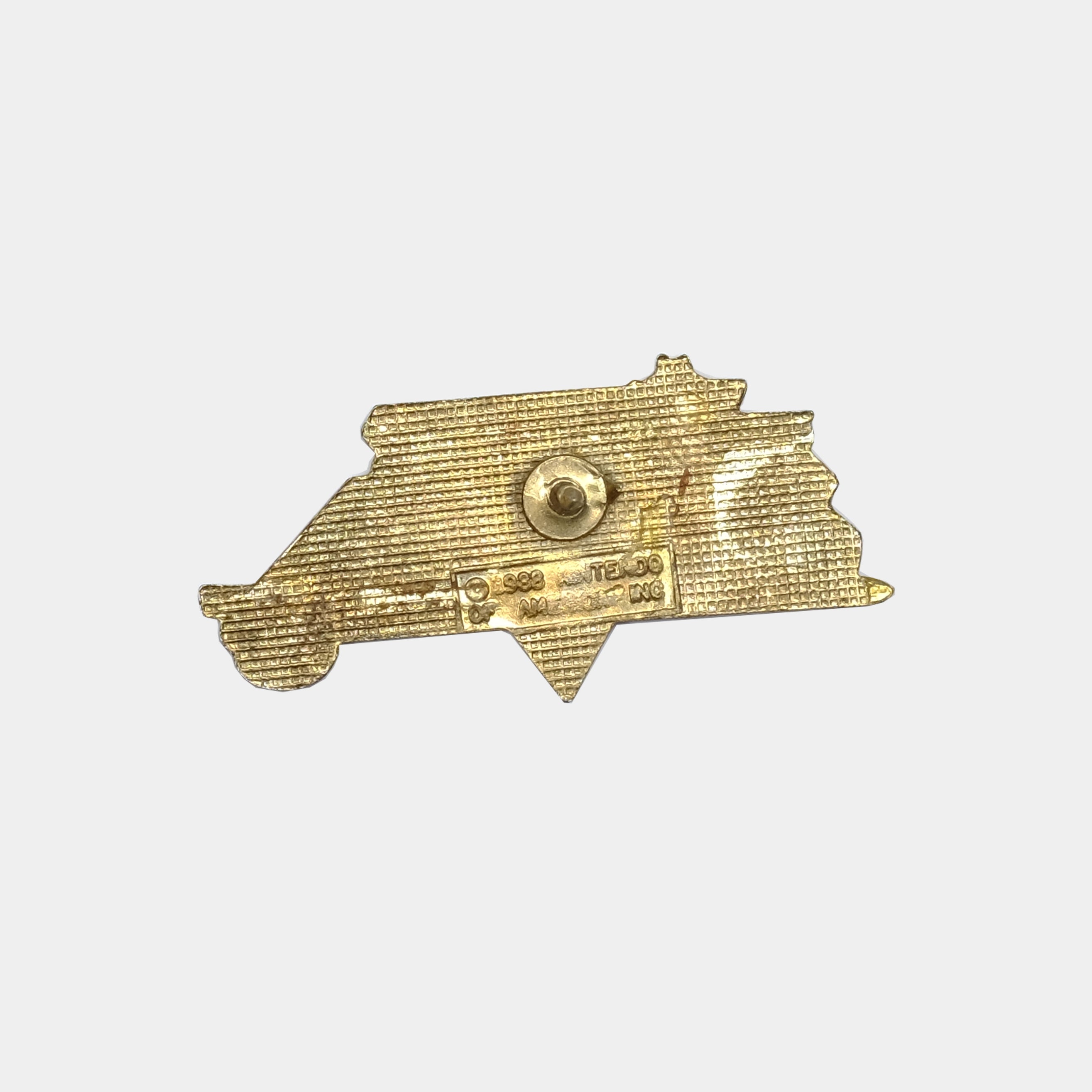 Nintendo Legend of Zelda 1988 Vintage Enamel Pin